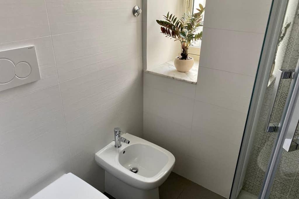 Central Modern Apartment Rome -Locazione Turistica- Buitenkant foto